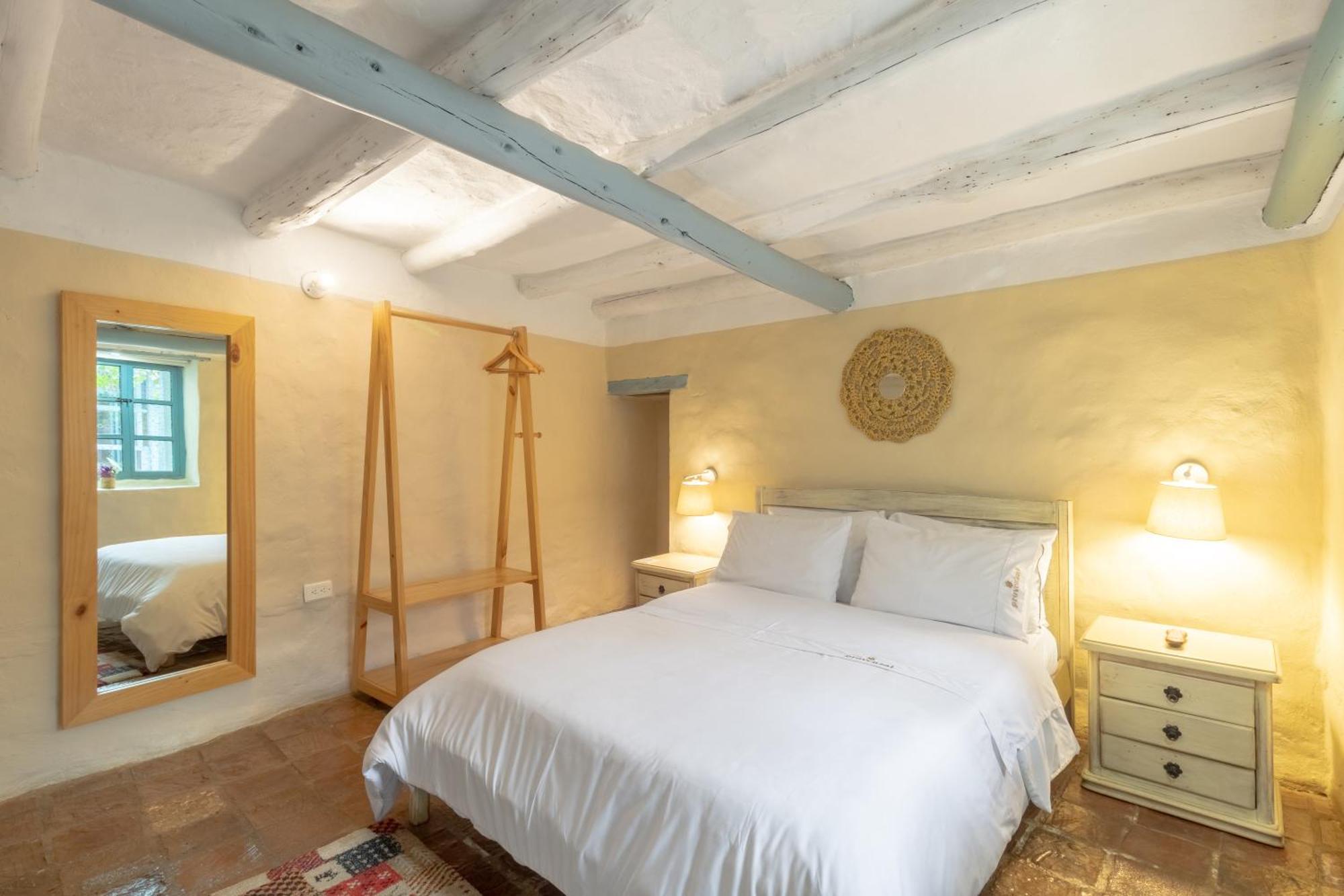 Отель Casa Provenzal Вилья-де-Лейва Экстерьер фото